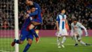 ميسي وسواريز يقودان برشلونة لحسم ديربي كتالونيا