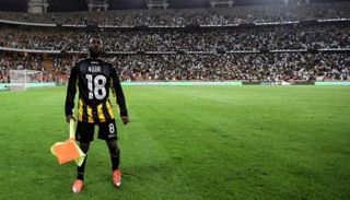 فهد المولد أثناء الاحتفال بهدفه