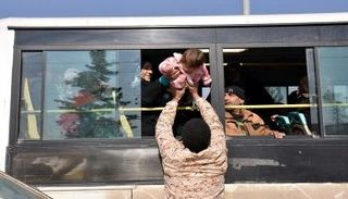 عمليات الإجلاء من حلب لا تزال متواصلة
