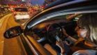 لقيادة آمنة.. تكنولوجيا جديدة تعطل هاتف السائق