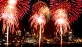 إنفوجراف: الألعاب النارية .. قنبلة موقوتة 