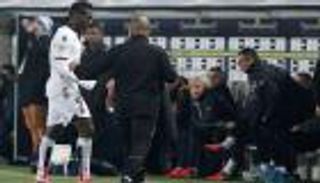 بالفيديو.. بالوتيلي يعود إلى طبيعته ببطاقة حمراء