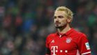 "رهان أكتوبر" سبب الشعر الأشقر لهوملز أمام لايبزيج