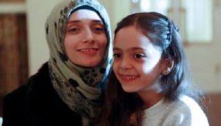 بانا العابد ووالدتها