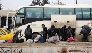 المقاتلون يخرجون لخارج حلب