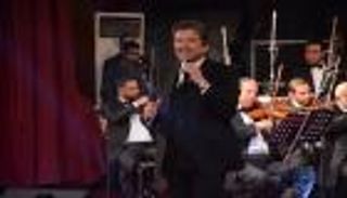 بالصور.. وليد توفيق في جامعة القاهرة: "عمار يا مصر عمار"