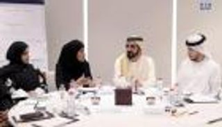 بالصور.. محمد بن راشد يشهد جانبا من ورشة عمل استشراف المستقبل