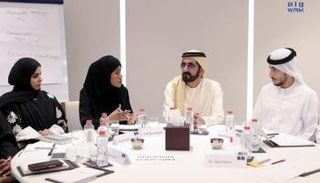 الشيخ محمد بن راشد آل مكتوم أثناء فعاليات الورشة