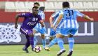 إيقاف حساب قاهر تشفير الدوري الإماراتي يشعل "تويتر"