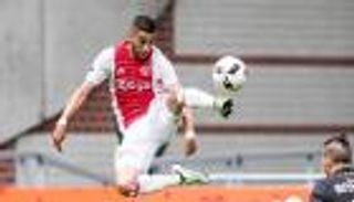 المغربي زياش يوجه صفعة جديدة لصحافة هولندا