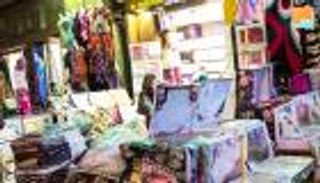 بالفيديو والصور... مفروشات العروسة بمصر تفتح الباب للسوريين 