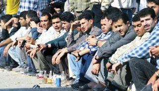 الكويت تستبعد تسريح العمالة