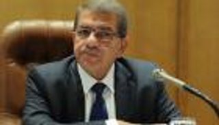 مصر تستهدف رفع النمو لـ 5% وخفض الدين إلى 94% في 2017