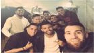 "الكريسماس" يوحد قطبي "مانشستر"