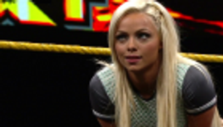 بالفيديو.. نجمة "WWE" تدعم منتخب مصر في أمم أفريقيا