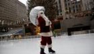 الجيش الأمريكي يتابع رحلة بابا نويل للعام الـ58