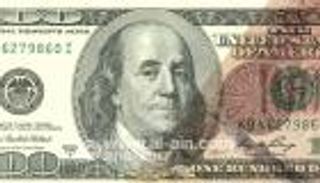 الدولار والجنيه.. هدوء وترقب في بنوك مصر