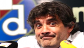 مفاجأة مدرب النصر تشغل الجماهير على "تويتر"