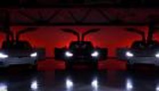 بالفيديو.. احتفال مبتكر للسيارة الكهربائية تيسلا بالكريسماس