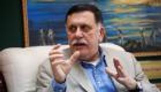 ليبيا.. هل تؤجل جولات الساسة حربا تدق طبولها؟