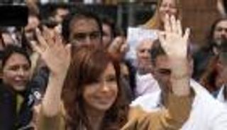 تجميد أملاك رئيسة الأرجنتين السابقة بسبب الفساد