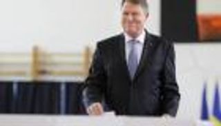 عنصرية رومانيا.. الرئيس يرفض مرشحة مسلمة لرئاسة الحكومة