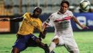 مهاجم واتفورد يبعث برسالة للاعب الزمالك قبل القمة