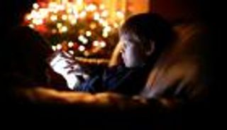 كيف تعالج طفلك من إدمان التكنولوجيا والإنترنت؟