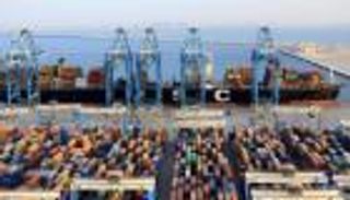 إنفوجراف.. أحدث رافعات العالم في موانئ أبوظبي