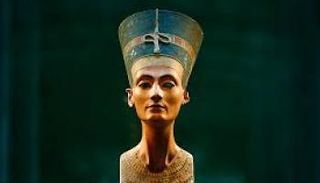 رأس نفرتيتي