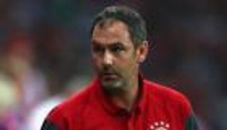 مساعد أنشيلوتي الأقرب لخلافة برادلي في سوانزي