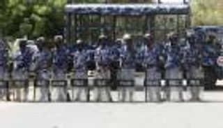 السودان يوقف معارضين وإعلاميين بتهمة المساس بالأمن القومي
