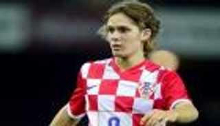 "ميسي البلقان" يقترب من العودة للدوري الإسباني