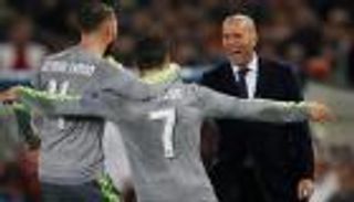 زيدان يقود ريال مدريد لرقم تاريخي في 2016