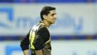 حارس التعاون ومدافع الهلال يكملان مسلسل الأخطاء الدفاعية