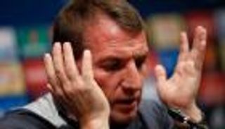 مدرب سيلتك يعترف: سندافع بـ 11 لاعب أمام برشلونة