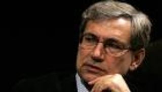 باموق ينعي حرية الفكر في تركيا.. والتطهير مستمر