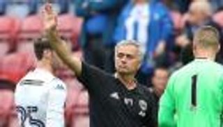 مورينيو يسعى لتعويض خسارة الديربي بالفوز في الدوري الأوروبي