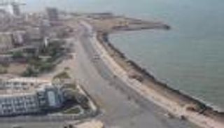 احتجاز ناقلتي نفط بميناء يمني جريمة جديدة في سجلات الحوثيين 