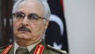 ترقية حفتر لرتبة المشير بعد سيطرته على موانئ النفط شرقي ليبيا