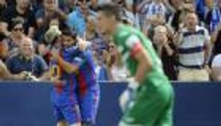 ميسي وسواريز يتبادلان التسجيل والصناعة في شباك ليجانيس