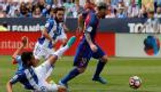 ليجانيس تفوق على برشلونة في محاولات التهديف رغم الخماسية