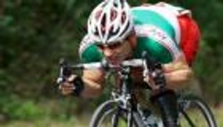 بالفيديو.. وفاة رياضي إيراني خلال سباق الدراجات في باراليمبياد ريو