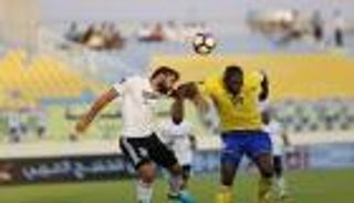 ركلات جزاء النصر الإماراتي تشعل "تويتر" ضد التحكيم