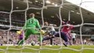 كين يقود توتنهام للمركز الثالث بالبريميرليج