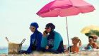 بالفيديو.. ماذا حدث لأسترالية ارتدت "البوركيني" على الريفيرا؟