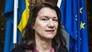 السويد تطالب بمعاقبة حكومات أوروبا الرافضة لاستقبال اللاجئين