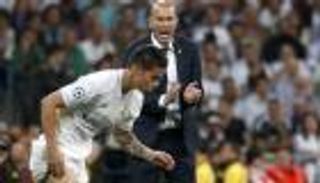 زيدان يمتدح لاعبي الريال ويشيد بتألق خاميس وبنزيمة