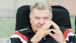 بالفيديو.. توشاك يودع "عائلة الوداد المغربي" برسالة مؤثرة