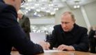 إنفوجراف.. حزب بوتين يتصدر الانتخابات الر وسية